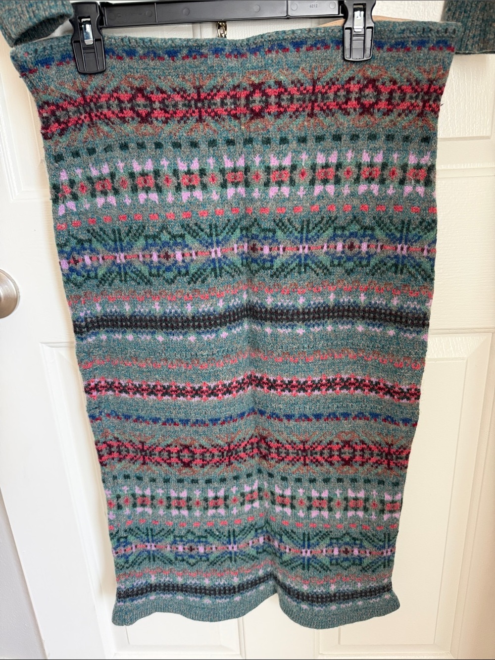 Lauren Ralph Lauren Cropped Fair Isle Crew Neck Sweater & Matching midi skirt - Picture 4 of 12